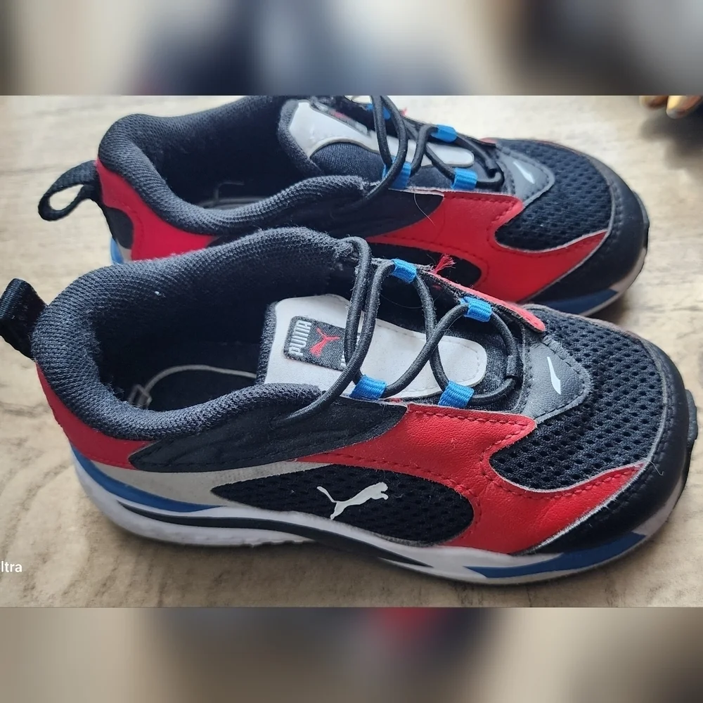 Puma Kids Black and Red Sneakers